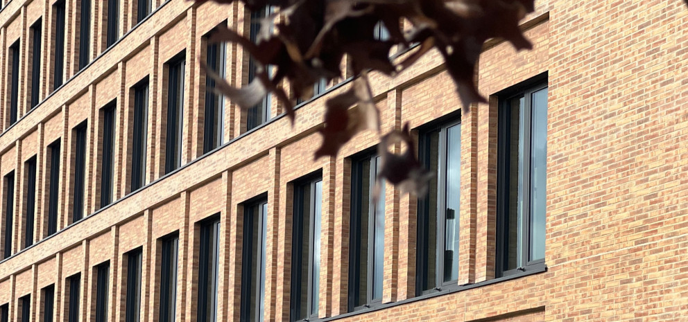 1900x900 04 Zuerich Campus Messecity Koeln News Tonwerk Klinker