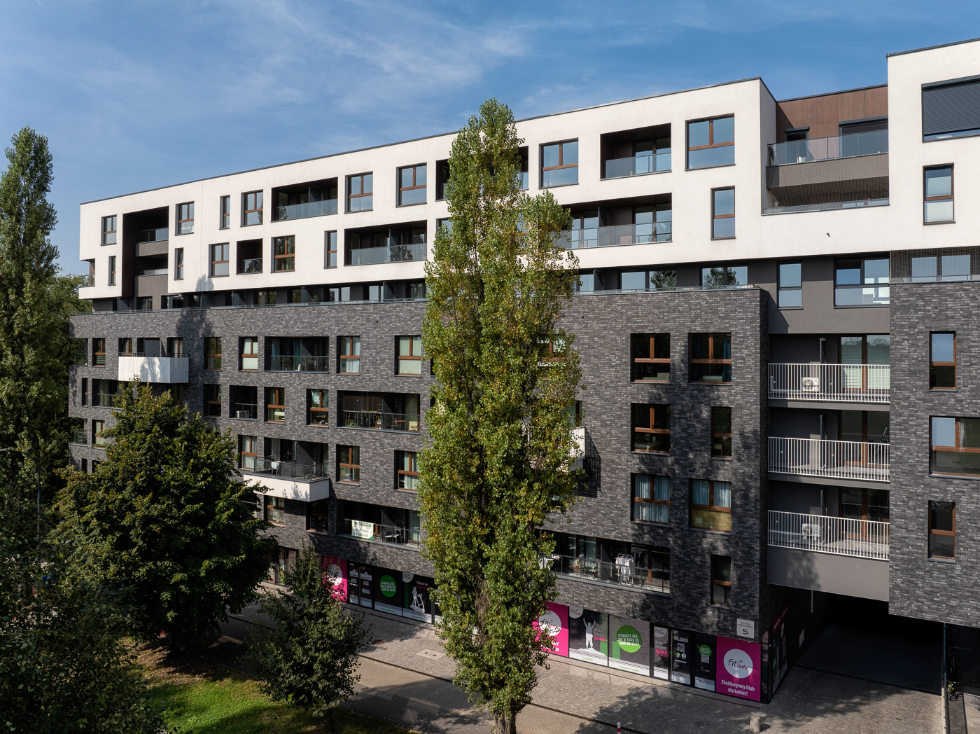 232407010011 Krowodrza Park Krakau PL Brick Loft Anthrazit 09