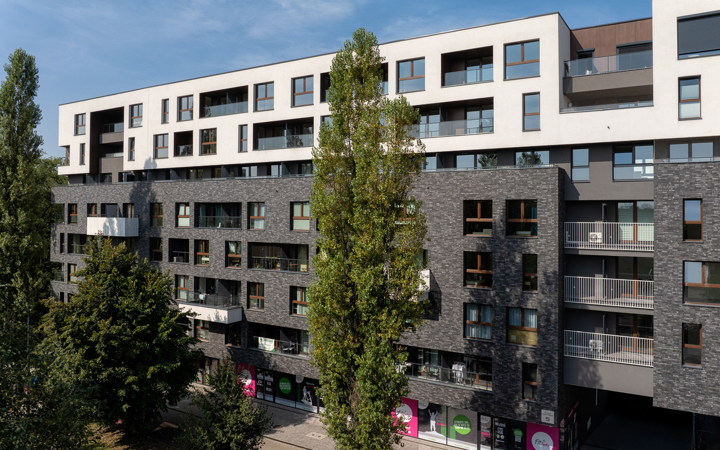 232407010011 Krowodrza Park Krakau PL Brick Loft Anthrazit 09