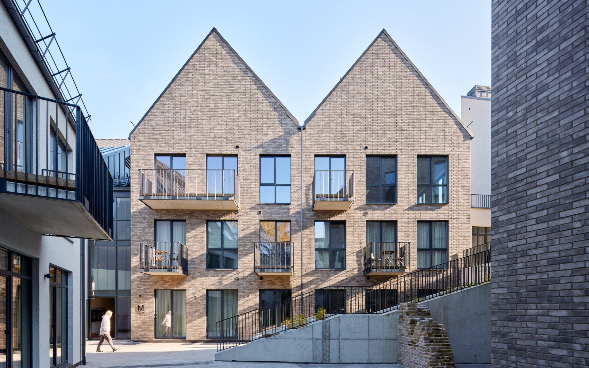 232407010016 Renesanso Vilnius LTU Brick Loft Taupe 01