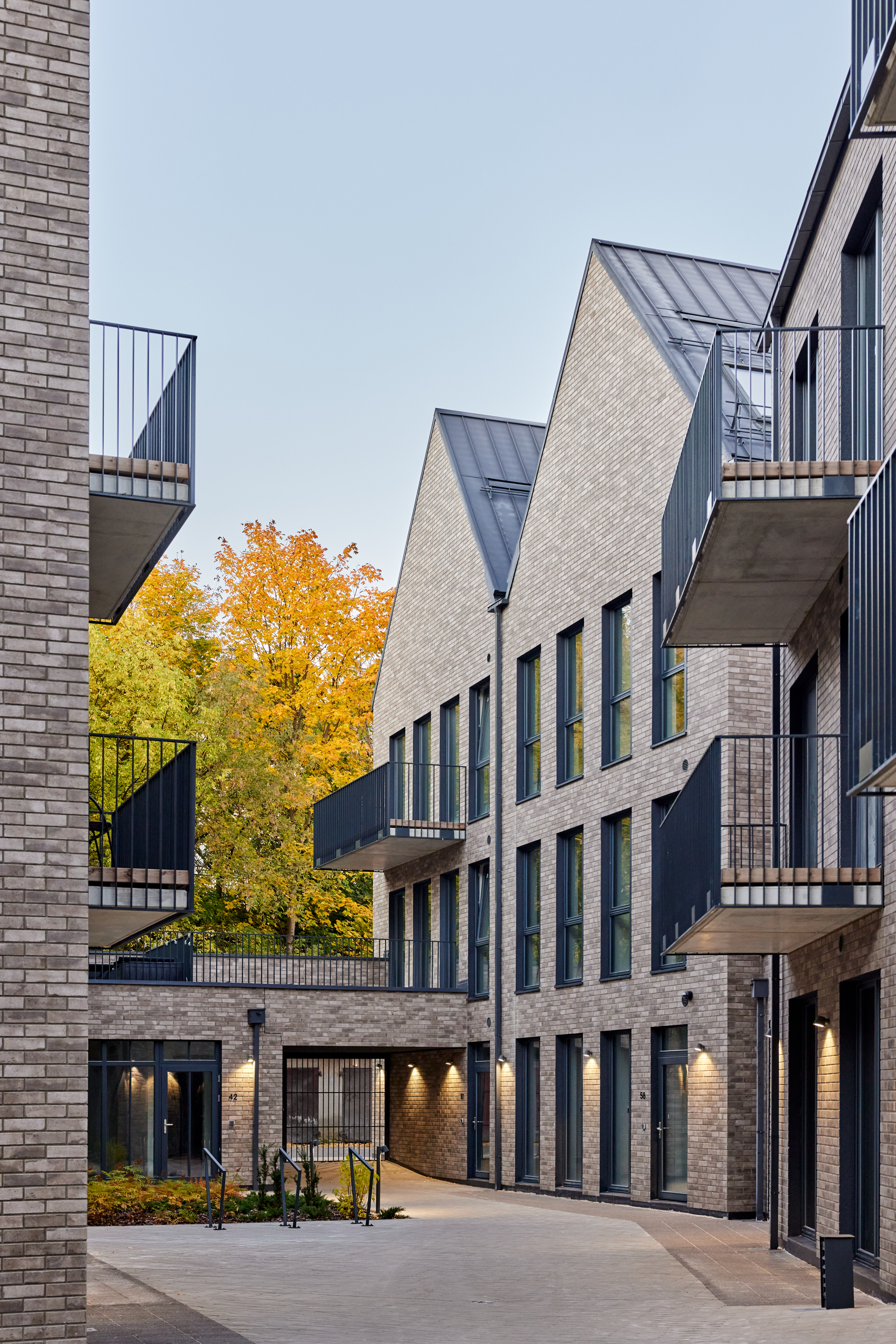 232407010016 Renesanso Vilnius LTU Brick Loft Taupe 02