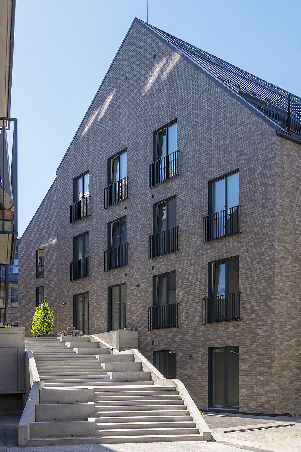 232407010016 Renesanso Vilnius LTU Brick Loft Taupe 11