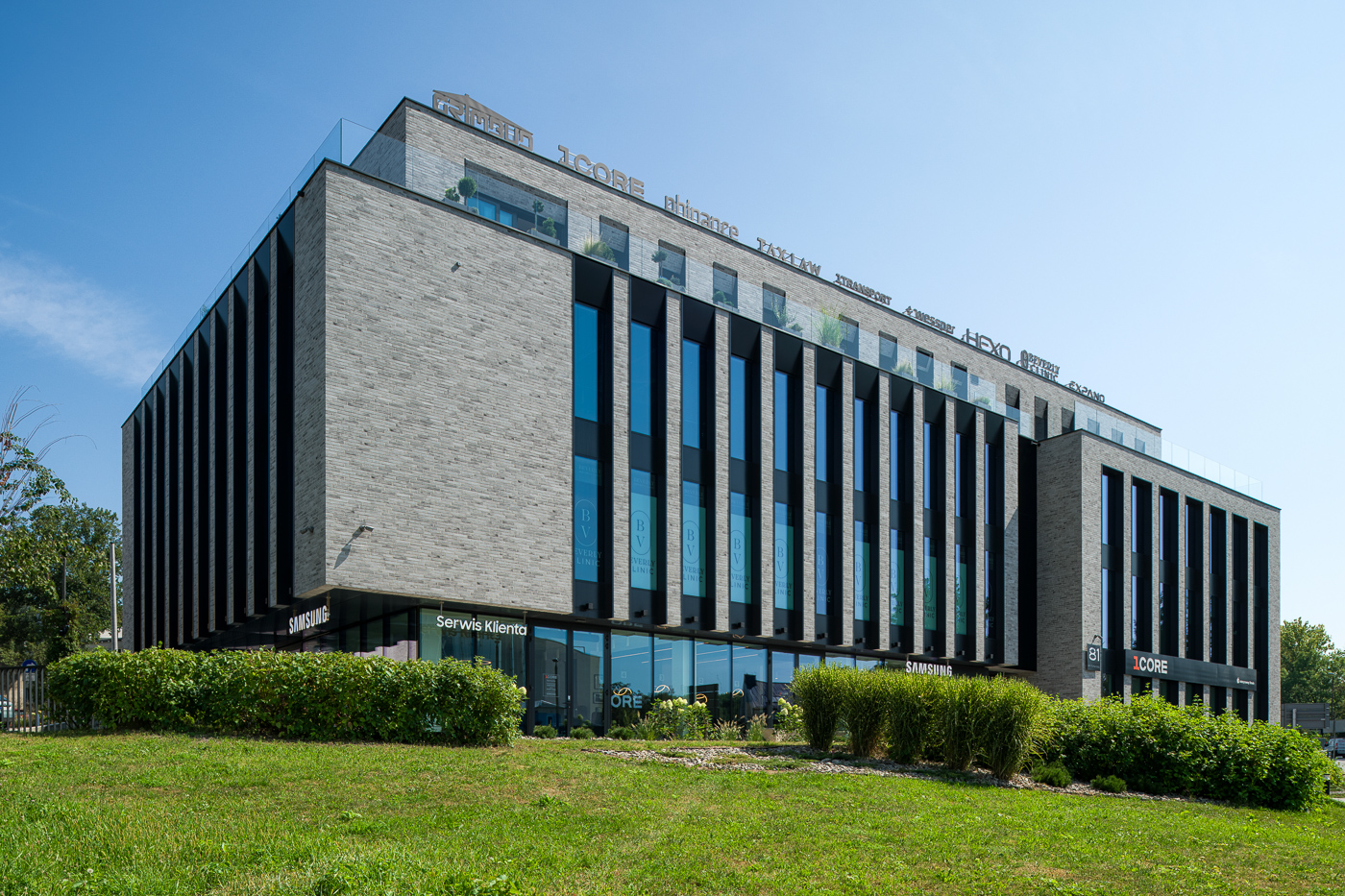 232905800005 Mateczny Office Krakau PL Messina 02