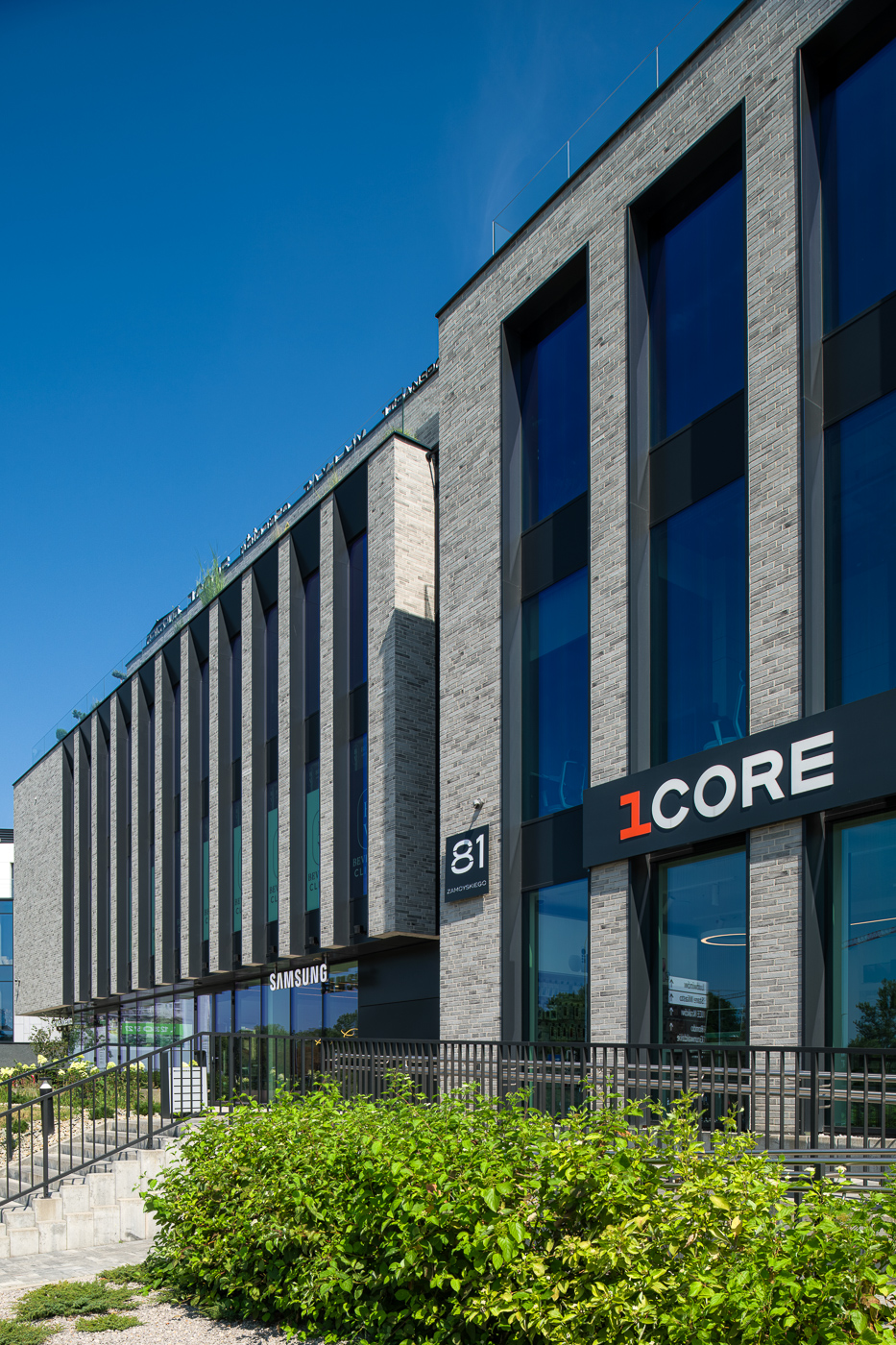 232905800005 Mateczny Office Krakau PL Messina 03