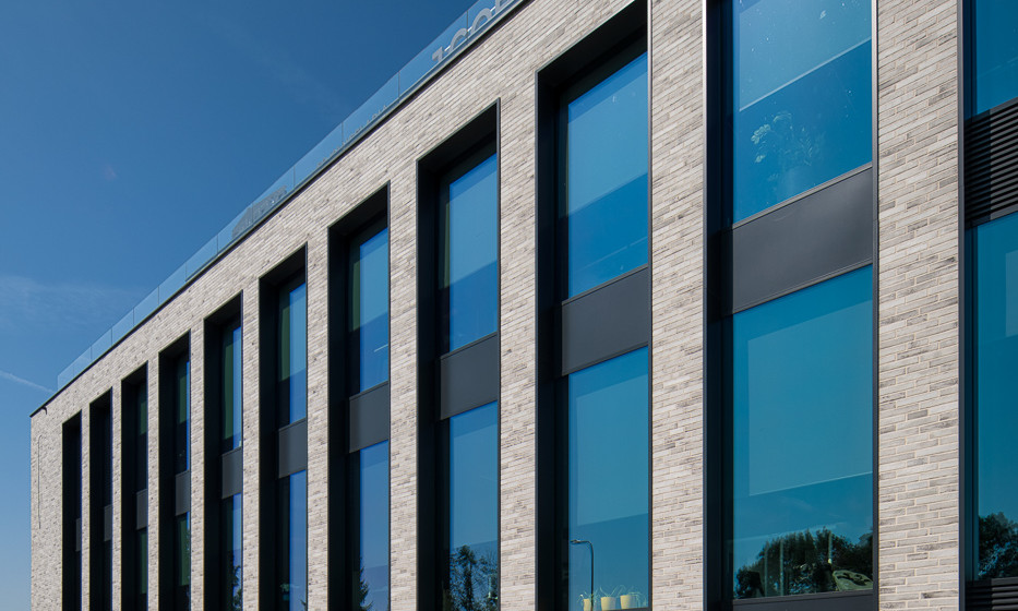 232905800005 Mateczny Office Krakau PL Messina 05