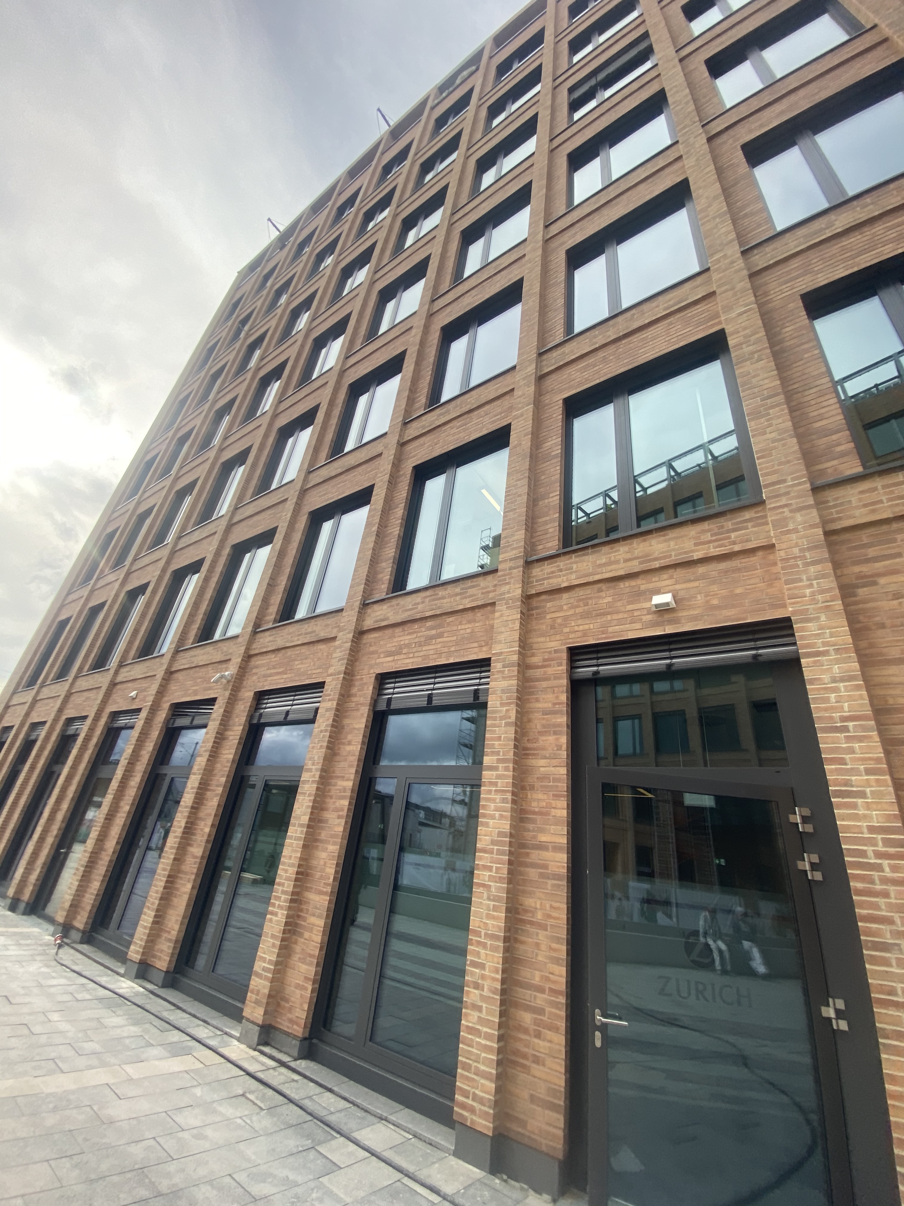 232905800038 Zurich Campus Messecity Koeln DE BK San Remo 018