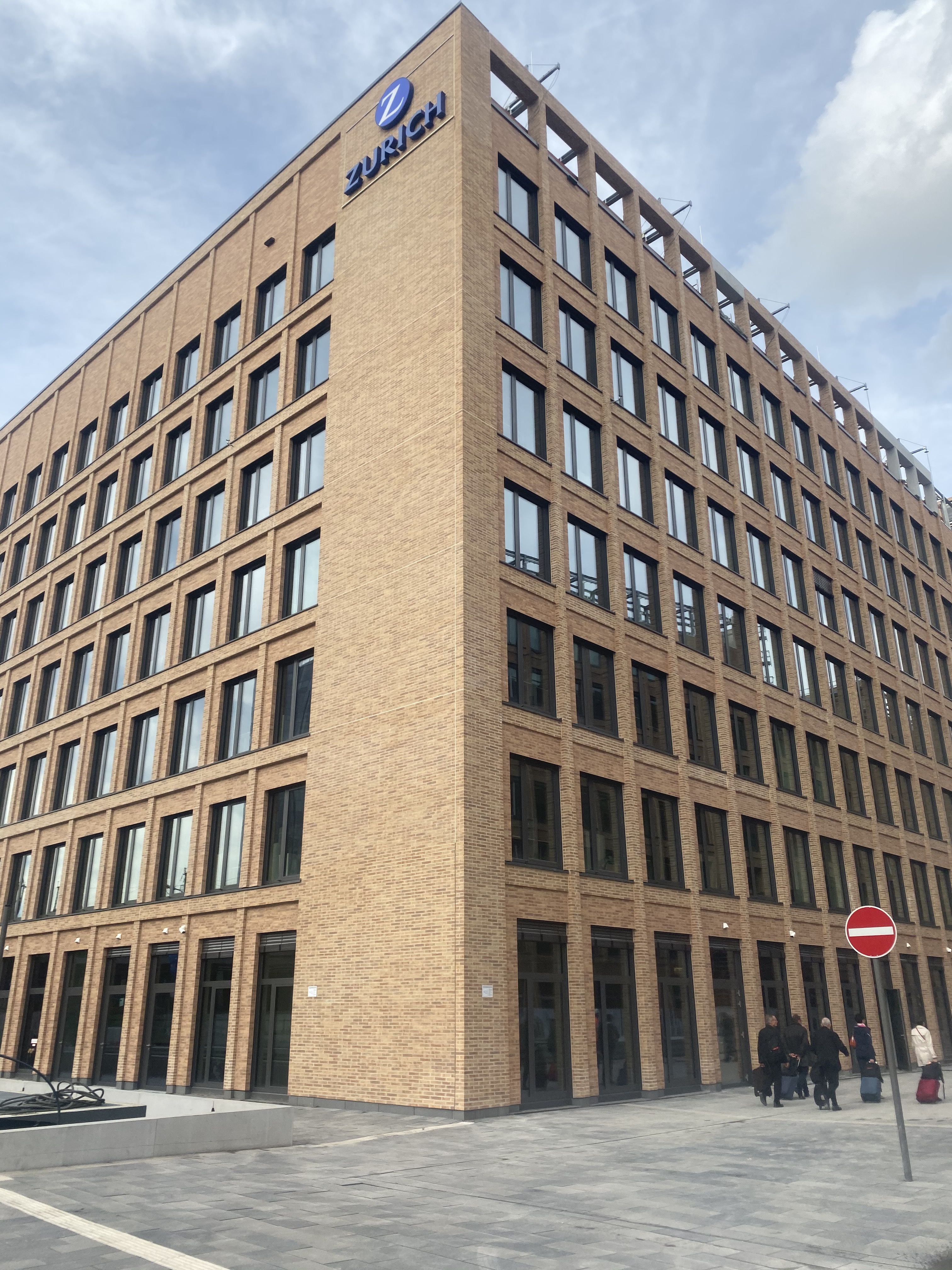 232905800038 Zurich Campus Messecity Koeln DE BK San Remo 09