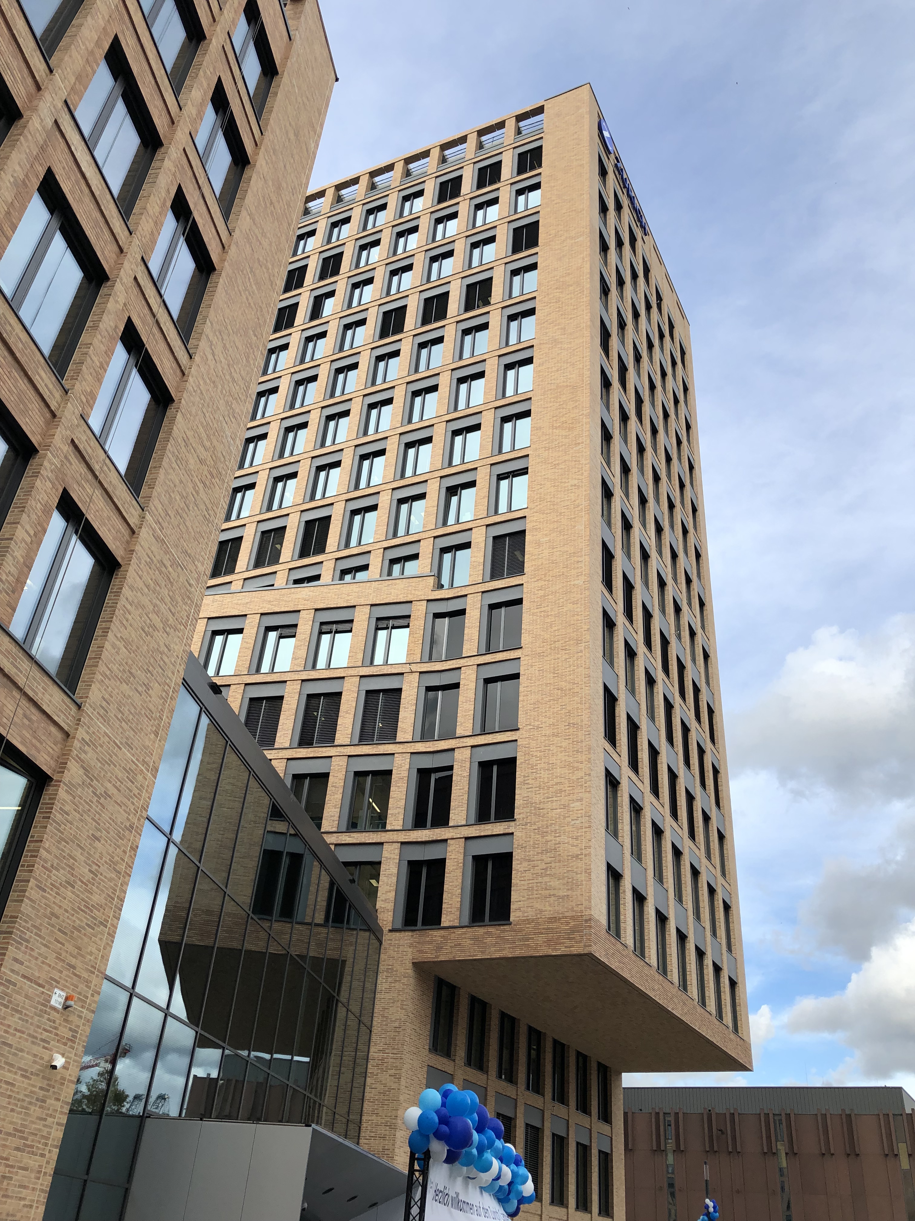 232905800038 Zurich Campus Messecity Koeln DE BK San Remo 16