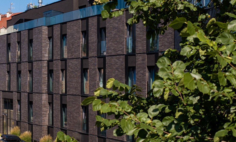 233605800005 Brick House Krakau PL Bergamo 01