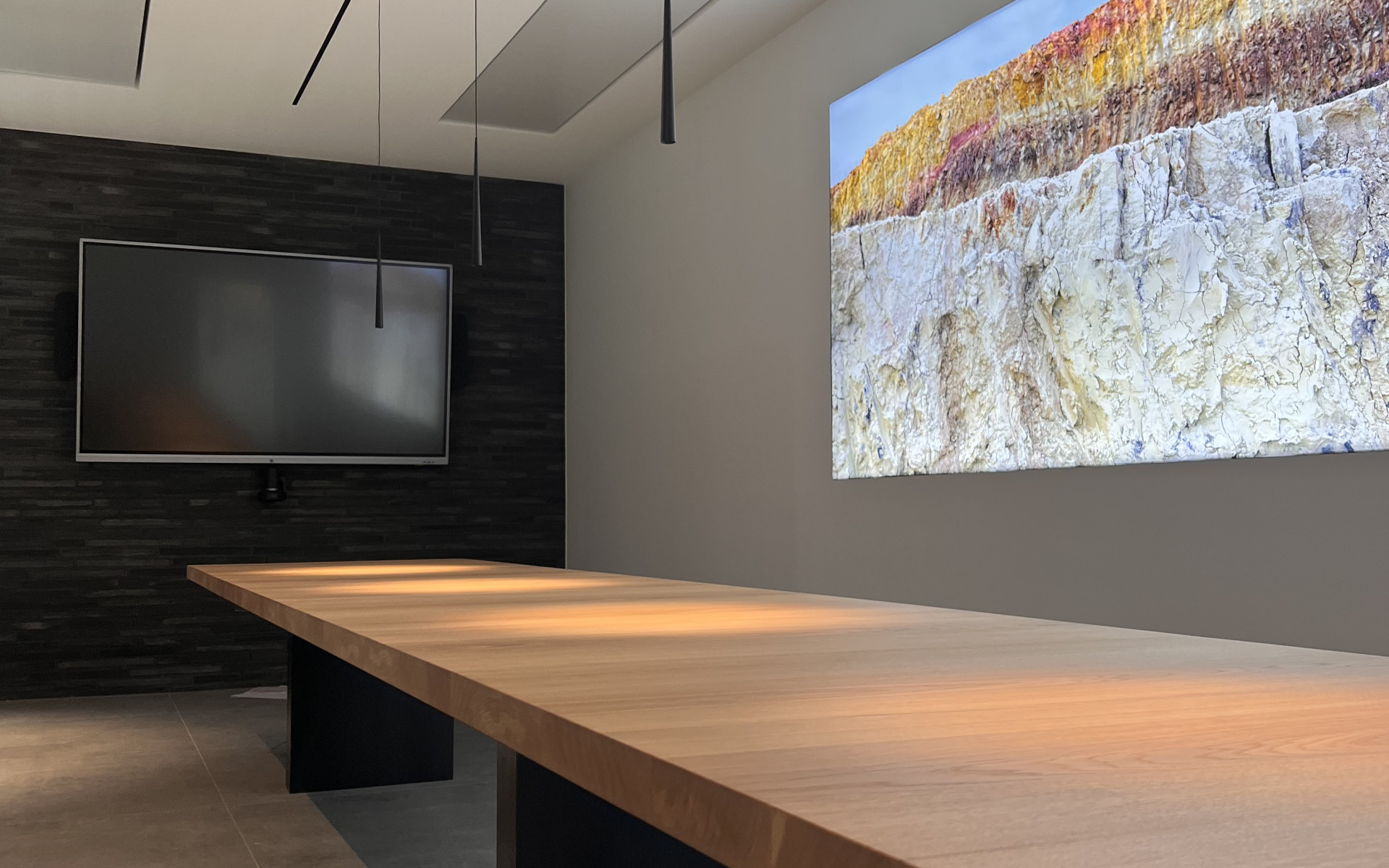 234704800011 Interbau Blink Ransbach Baumbach DE Interior Aprilia 01