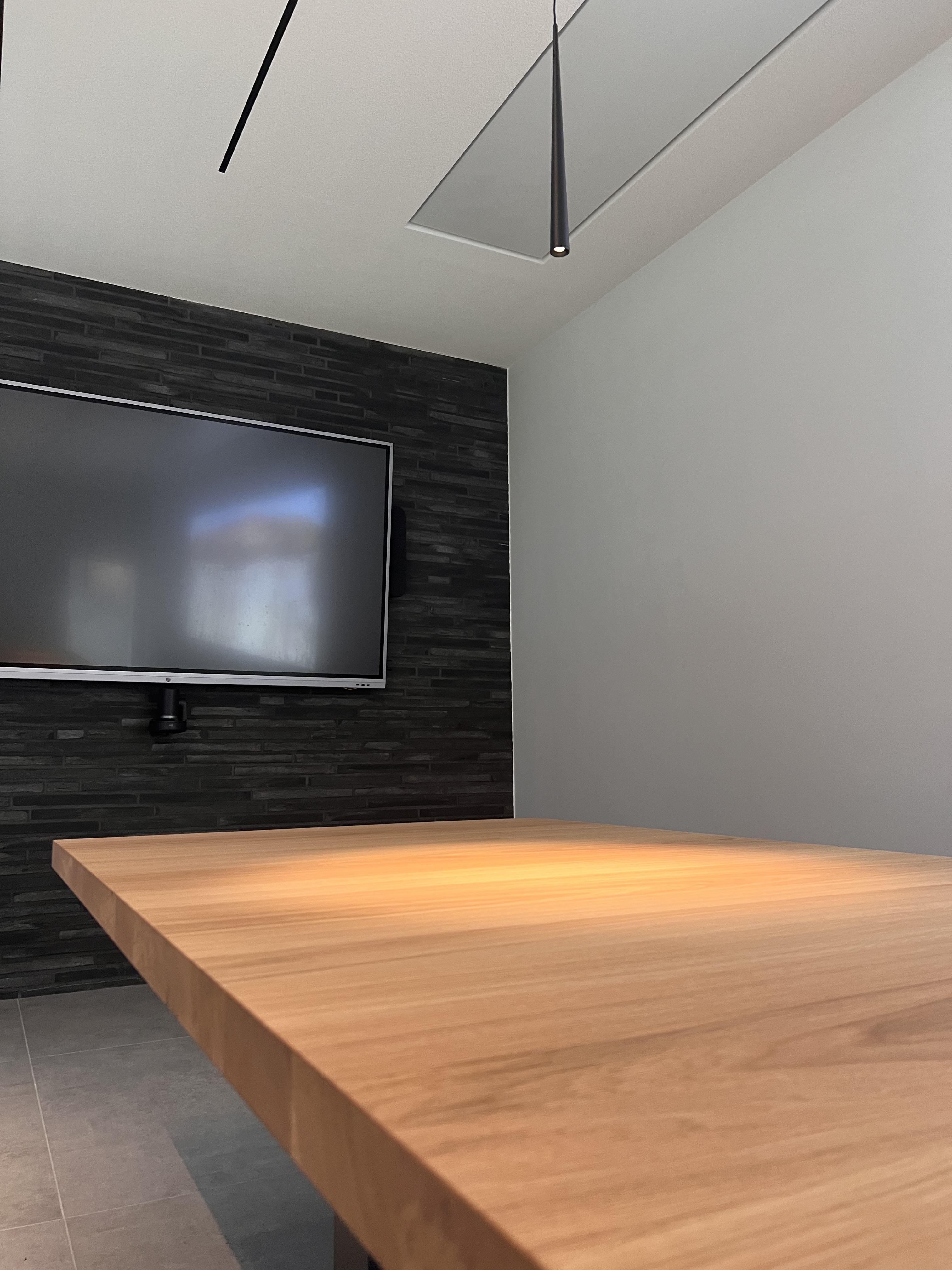 234704800011 Interbau Blink Ransbach Baumbach DE Interior Aprilia 03