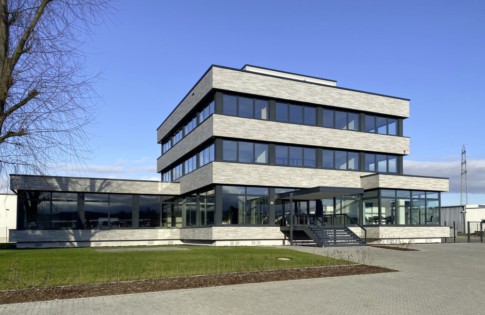 234704800035 Interbau Blink Ransbach Baumbach DE Grande Argento 03