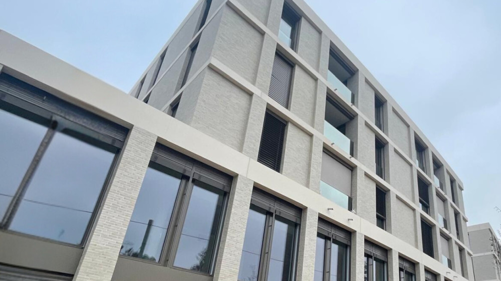 234704800037 Challendin Chene Bougeries CH BK Bardolino 01